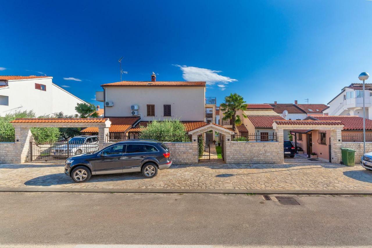 House Nono Apartment Poreč Exterior foto